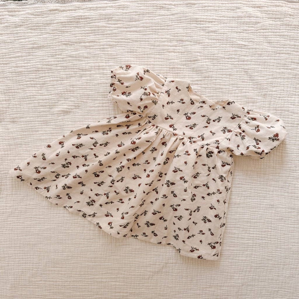 Blue Daisy Wares Ellery Dress in Christmas Floral - Picture 2 of 5